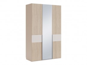 Шкаф трехдверный с зеркалом Беатрис мод.8 и мод.10.4 в Миньяре - minyar.mebel74.com | фото